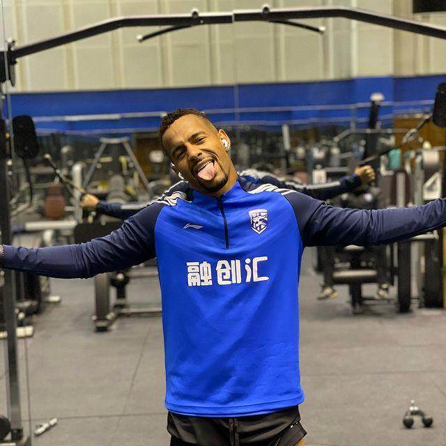 1619335733003036384.jpg 162603417_158438649460801_6662490322560335046_n.jpg